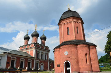 Fototapeta na wymiar Szybkie Pietrowski Klasztor w Moskwie