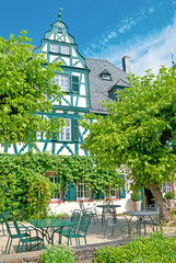 Lauschige Weinschenke im Rheingau
