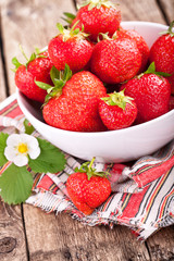 frische Erdbeeren im Sommer