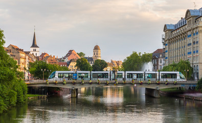 Tram at Gallia station in Strasbourg - Alsace, France - obrazy, fototapety, plakaty