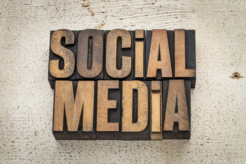 social media in wood type