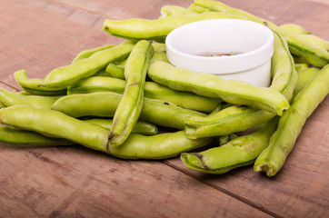 Fresh fava beans with dipping sauce