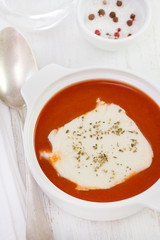 tomato soup with cheese mozzarella