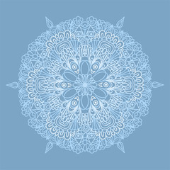 Circle pattern with lacy snowflake