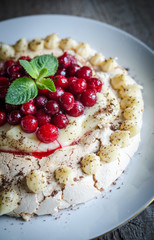 Pavlova meringue with cherries