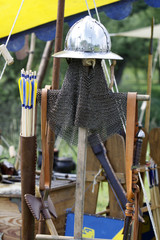 Helm einer Ritterrüstung