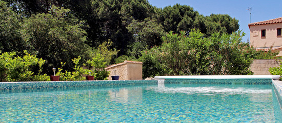 piscine privée dans le sud de la France
