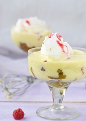 floating island dessert