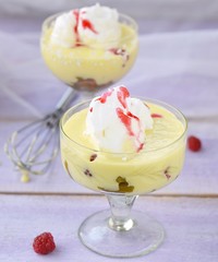 floating island dessert