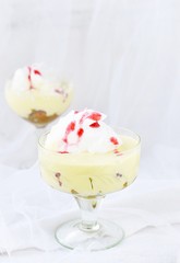 floating island dessert