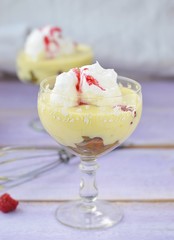 floating island dessert