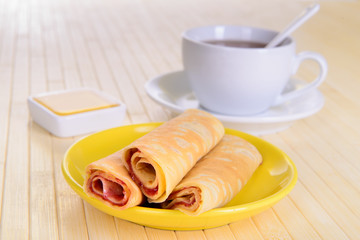 pancakes with honey