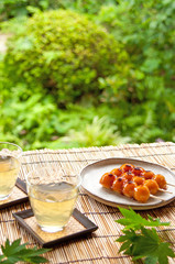 日本茶とみたらし団子