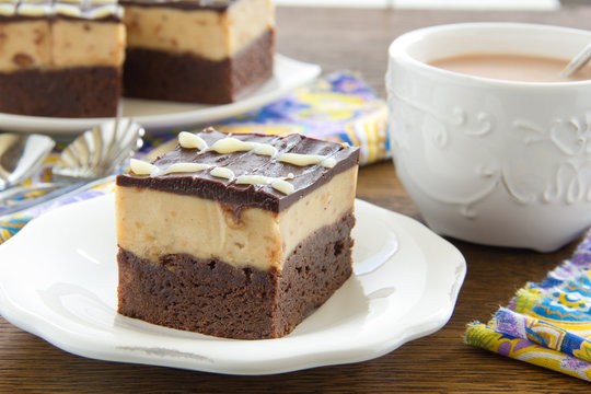 Brownies with peanuts and chocolate.