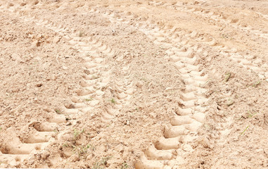 tractor traces