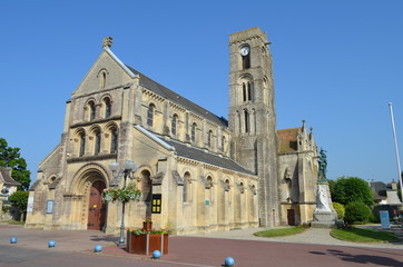 Fototapeta na wymiar Kościół Lion-sur-Mer - Normandia