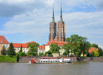 Wroclaw, Polen, Weichsel Boot und Kathedrale