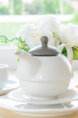 Tea pot