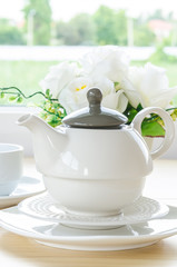 Tea pot