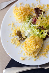 Œufs mimosa, œufs, mayonnaise, salade, entrée, simple