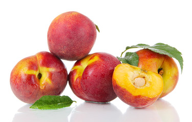 Fototapeta na wymiar Peaches isolated on white