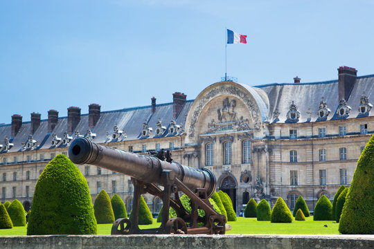 Les Invalides, Paris, France. A historic cannon