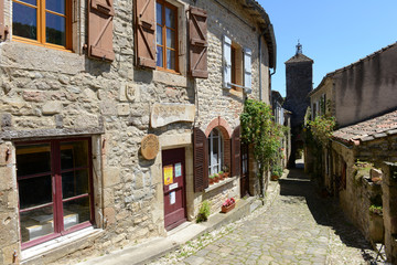 Fototapeta na wymiar Penne Château w Tarn