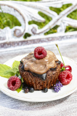 Chocolate cake with raspberries