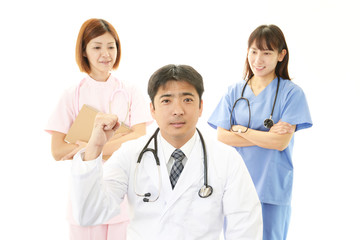 Fototapeta premium 笑顔の医師と看護師