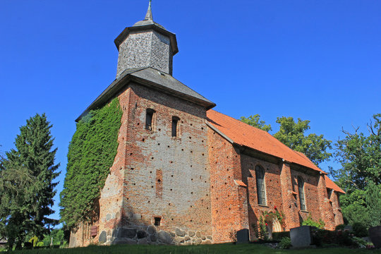 Dorfkirche in Kirch Grabow (1267, Mecklenburg)