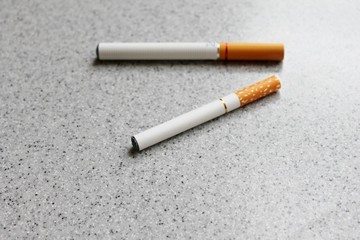 2 types of ecigarettes