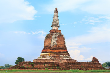 Fototapeta na wymiar An ancient pagoda, Temple in Ayutthaya, Thailand