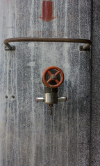 Pipe water emergency