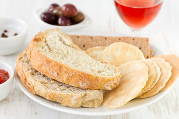 bread with olives and wine