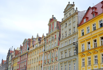 Façades de maisons historiques colorées Wroclaw