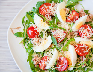 Salad With Tuna And Eggs