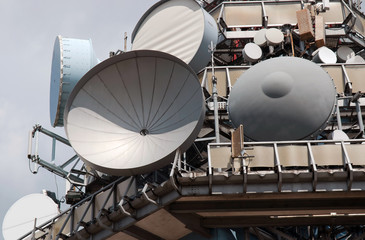Telecommunications transmitter