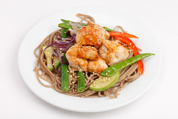 chicken with noodles and vegetables