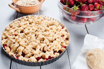 Strawberry crumble with ice cream and muesli