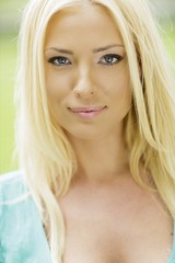 Naklejka premium Portrait of the young woman