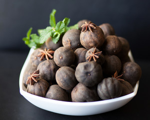 Black dried Lime or Lemon. Spice used in Middle Eastern dishes