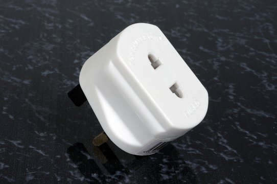 White shaver adaptor © Arena Photo UK