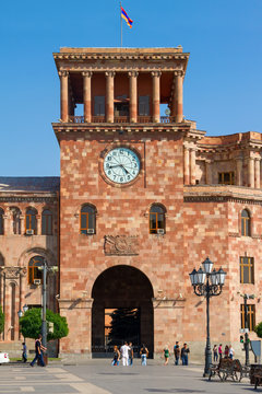 Tower with hours in Yerevan, Hraparak