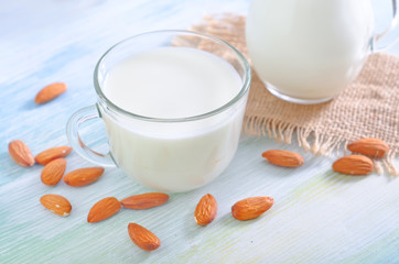 milk with almond