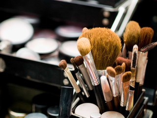 make-up brush