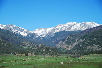 Fototapeta na wymiar Continental divide, Rocky Mountain National Park, CO, USA