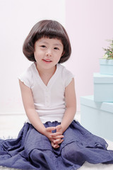 Obraz premium 아이;여자아이;소녀;여자;여자아이;웃음;한국아이;동양소녀;동양여자;