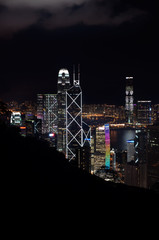 Obraz premium Elevated view of Hong Kong skyscrapers lit up at night