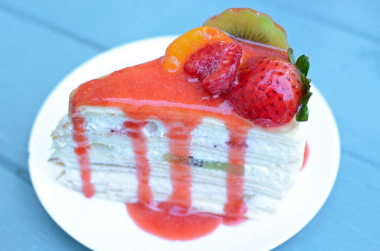 Strawberry Cheet cake