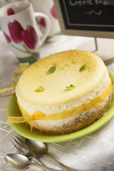 Lemon and ginger cheesecake